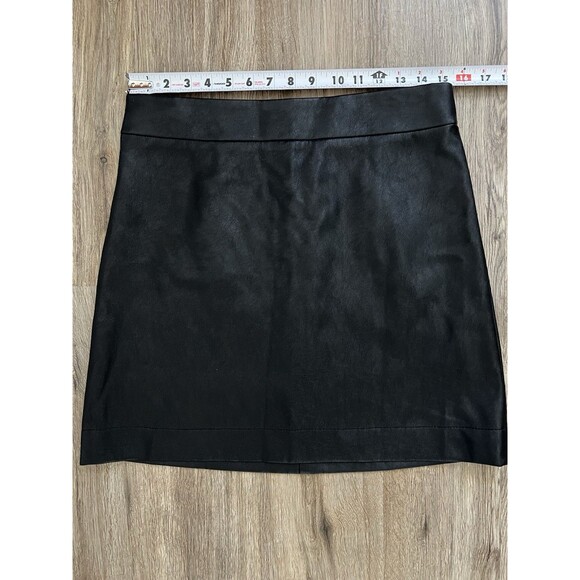 J Crew Black Faux Leather A-Line Mini Skirt Size 8 - Picture 4 of 7
